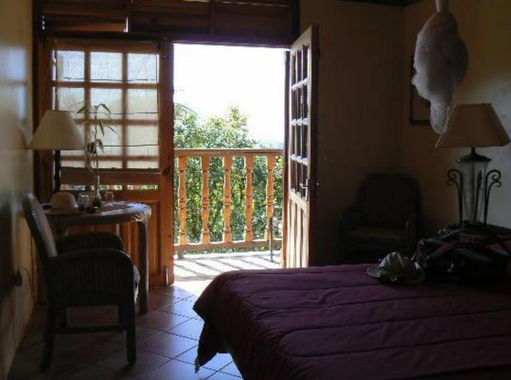 Roxy'S Mountain Lodge Laudat Ruang foto