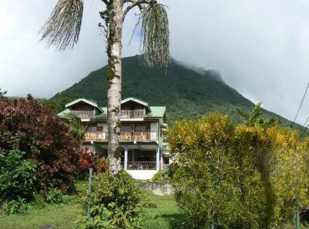 Roxy'S Mountain Lodge Laudat Bagian luar foto